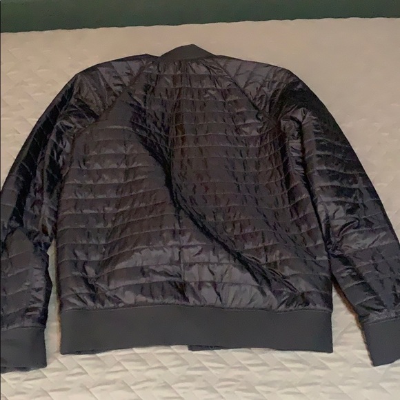 Small Lululemon jacket - Picture 2 of 2